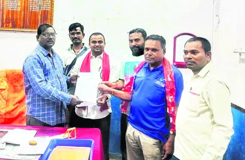 సార్వత్రిక సమ్మెను విజయవంతం చేయాలి