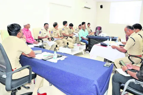 ఎన్నికలు ప్రశాంతంగా నిర్వహించాలి