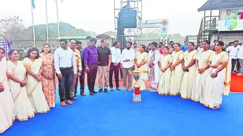 అట్టహాసంగా హాకీ పోటీలు ప్రారంభం