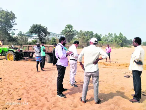 ‘మన ఇసుక వాహనం’తో పారదర్శకంగా రవాణా