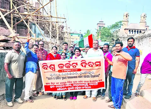 చెడు వ్యసనాలకు దూరంగా ఉండాలి