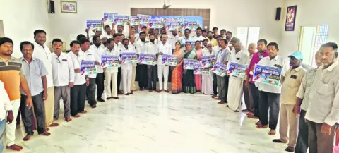 ప్రాజెక్టులపై నిర్లక్ష్యమేల బాబూ..?