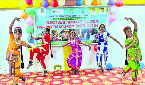 ముగిసిన దివ్యాంగ విద్యార్థుల కళా సాంస్కృతిక పోటీలు