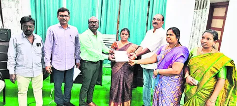 యలమంచిలి వైస్‌ ఎంపీపీగా అమ్మాజీ ఎన్నిక 