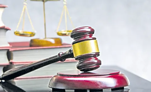 High Court orders state government and DGP