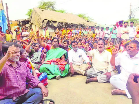 దాసారం బస్తీలో ఉద్రిక్తత 