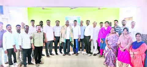 ఉద్యోగుల సమస్యలను ప్రభుత్వం దృష్టికి తీసుకెళ్తా