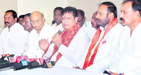 ఏ ముఖం పెట్టుకుని ఓట్లు అడుగుతున్నారు?  