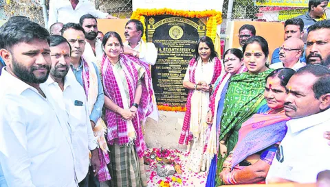 అన్ని రంగాల్లో హైదరాబాద్‌ సమగ్రాభివృద్ధి