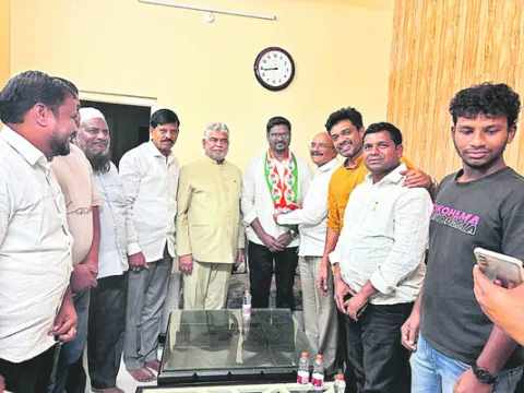 కాంగ్రెస్‌లో చేరిన బీఆర్‌ఎస్‌ అభ్యర్థి 