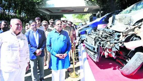 యాక్సిడెంట్లతో పెను ముప్పు 