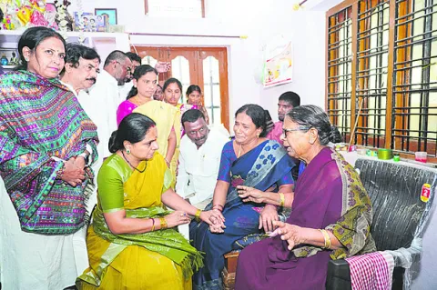 కఠినంగా శిక్షించాలి 
