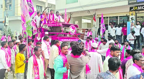 కేసీఆర్‌ గుర్తులు ఎవరూ చెరపలేరు