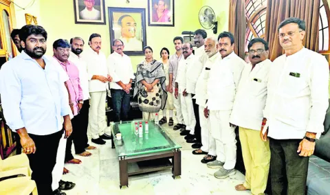 టీడీపీ అరాచకాలకు భయపడం 