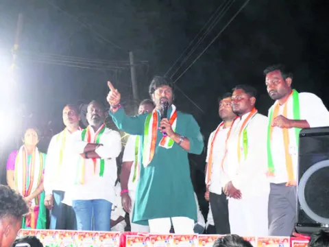 కాంగ్రెస్‌తోనే అభివృద్ధి సాధ్యం