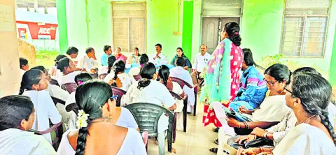 నిర్దేశిత లక్ష్యాలను  అధిగమించాలి
