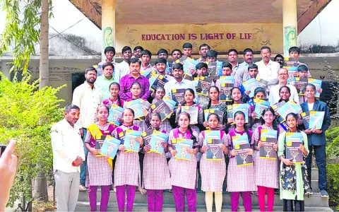 ‘సాక్షి’ చొరవ చాలా గొప్పది 