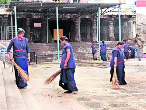 పద్మావతికే.. ఫలహారం!