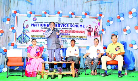 యువజనోత్సవాలతో సృజనాత్మకత 