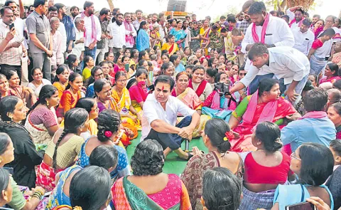 KTR at the Sircilla election campaign
