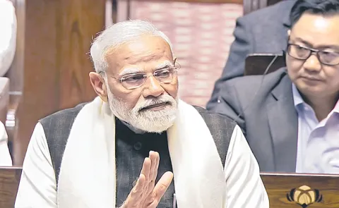 PM Narendra Modi accuses Congress of disrespecting President