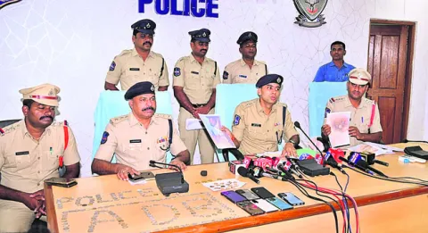 గుప్త నిధుల మోసాల గుట్టురట్టు