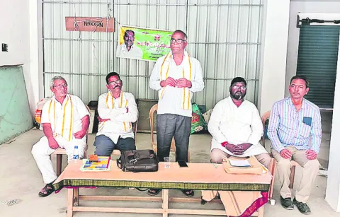 పింఛను బకాయిలు చెల్లించాలి