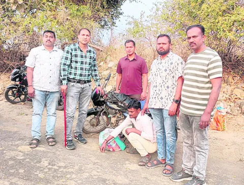 గుడుంబా సరఫరా చేస్తున్న వ్యక్తి అరెస్ట్‌