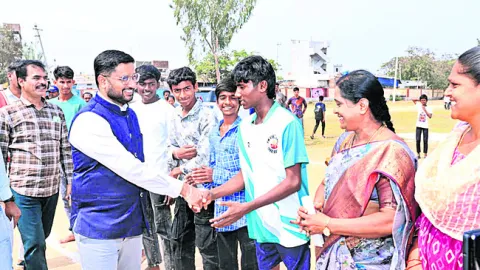 ప్రతిభావంతులైన క్రీడాకారులకు ప్రోత్సాహం