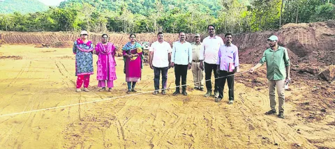 గ్రావెల్‌ తవ్వకాలపై విజిలెన్స్‌ దాడులు 