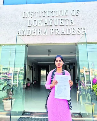 బోయ ఆనంద్‌ది పరువు హత్యే