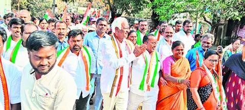 కాంగ్రెస్‌తోనే ఘన్‌పూర్‌ అభివృద్ధి
