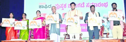 వామపక్షాల చేతిలో కాంగ్రెస్‌ కీలుబొమ్మ