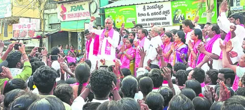 ఫ్రీ బస్సు తప్ప.. అంతా తుస్సే..