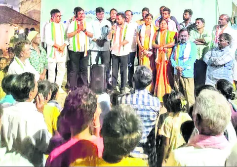 బీజేపీ, బీఆర్‌ఎస్‌కు బుద్ధి చెప్పాలి
