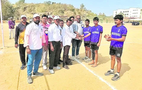 సీఎం కప్‌ జిల్లాస్థాయి పోటీలు షురూ..