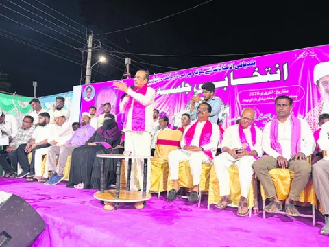 పేట పురపాలికపై గులాబీజెండా ఎగరాలి 