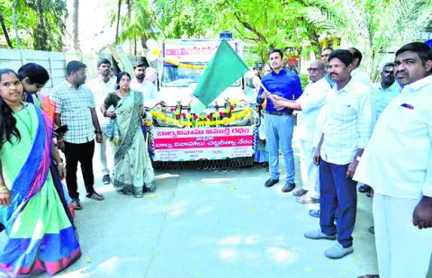 బాల్య వివాహాలను అరికట్టాలి