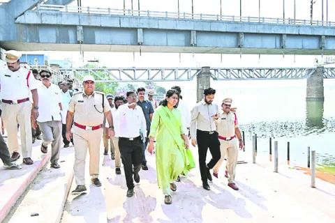 పుష్కరాలకు ఘాట్‌ నమూనా సిద్ధం చేయాలి