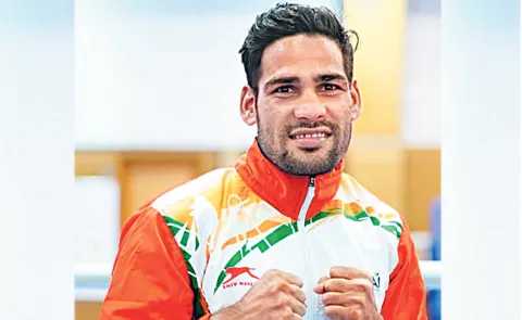 Boxer Mohammed Hussamuddin won a bronze medal at the Boxam Elite International Boxing Tournament4