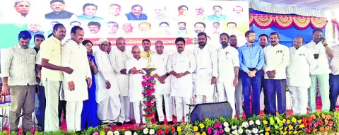 పంచ గ్యారంటీలతో పేదలకు లబ్ధి 