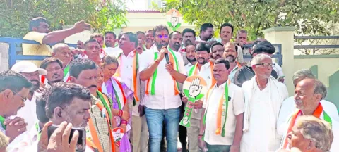 బల్దియాపై కాంగ్రెస్‌ జెండా ఎగరాలి 