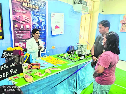 కొనసాగుతున్న వైద్య ప్రదర్శన 