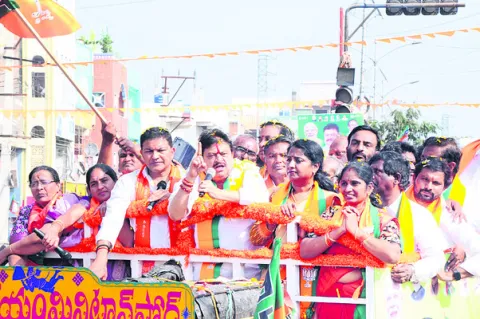 మత రాజకీయాలు చేస్తున్న రేవంత్‌రెడ్డి