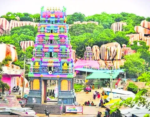 లీ‘డర్‌’..