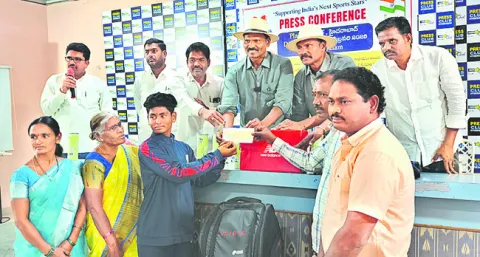 సాధనే లక్ష్యం వైపు నడిపిస్తుంది.. 