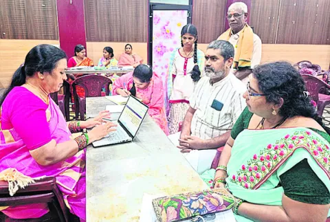 కంచిపీఠం పాఠశాల ప్రవేశాలకు విశేష స్పందన 