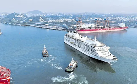Cordelia cruise ship at Vizag