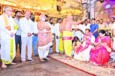 యాదగిరీశుడి సేవలో త్రిపుర గవర్నర్‌