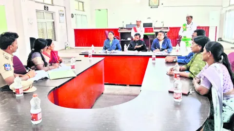 కేసుల పరిష్కారంలో జాప్యం చేయొద్దు